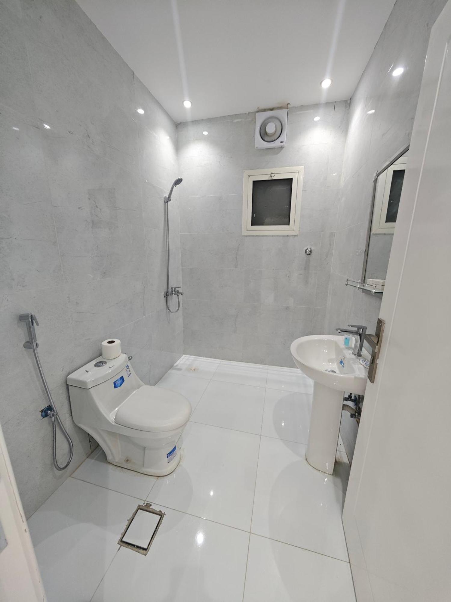 Yaqoot Al Madina Suites Al Awali Luaran gambar