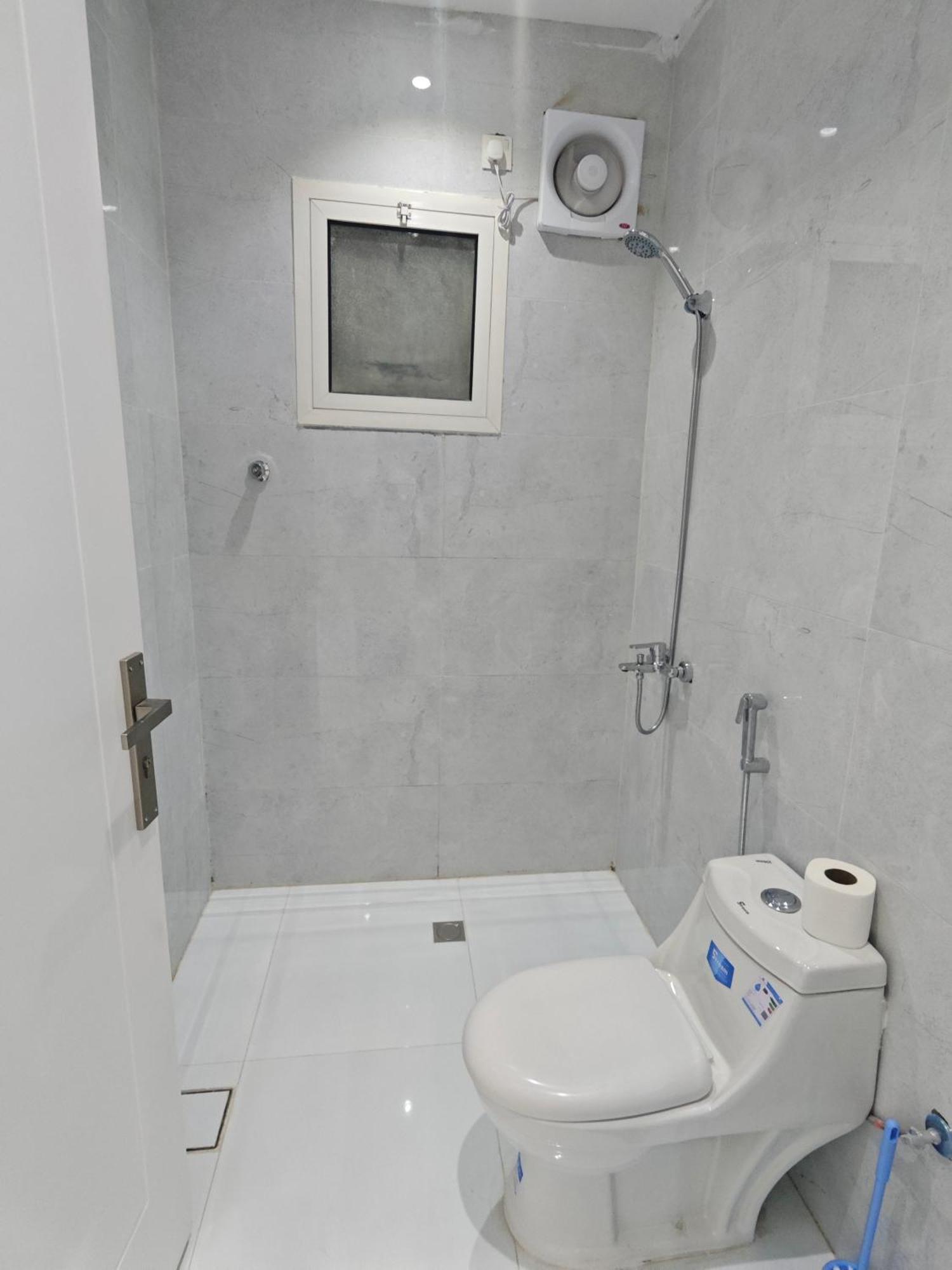 Yaqoot Al Madina Suites Al Awali Luaran gambar