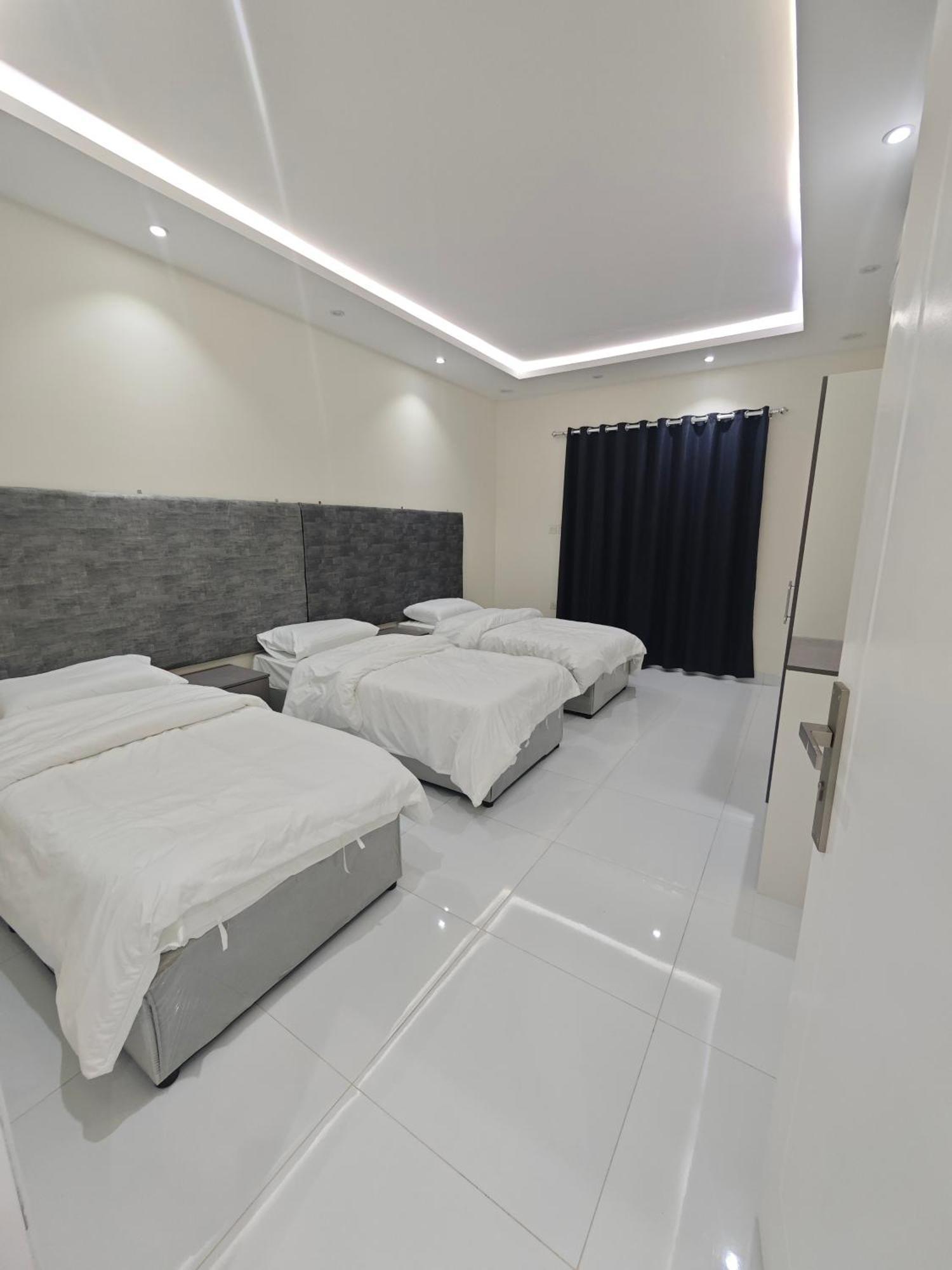 Yaqoot Al Madina Suites Al Awali Luaran gambar