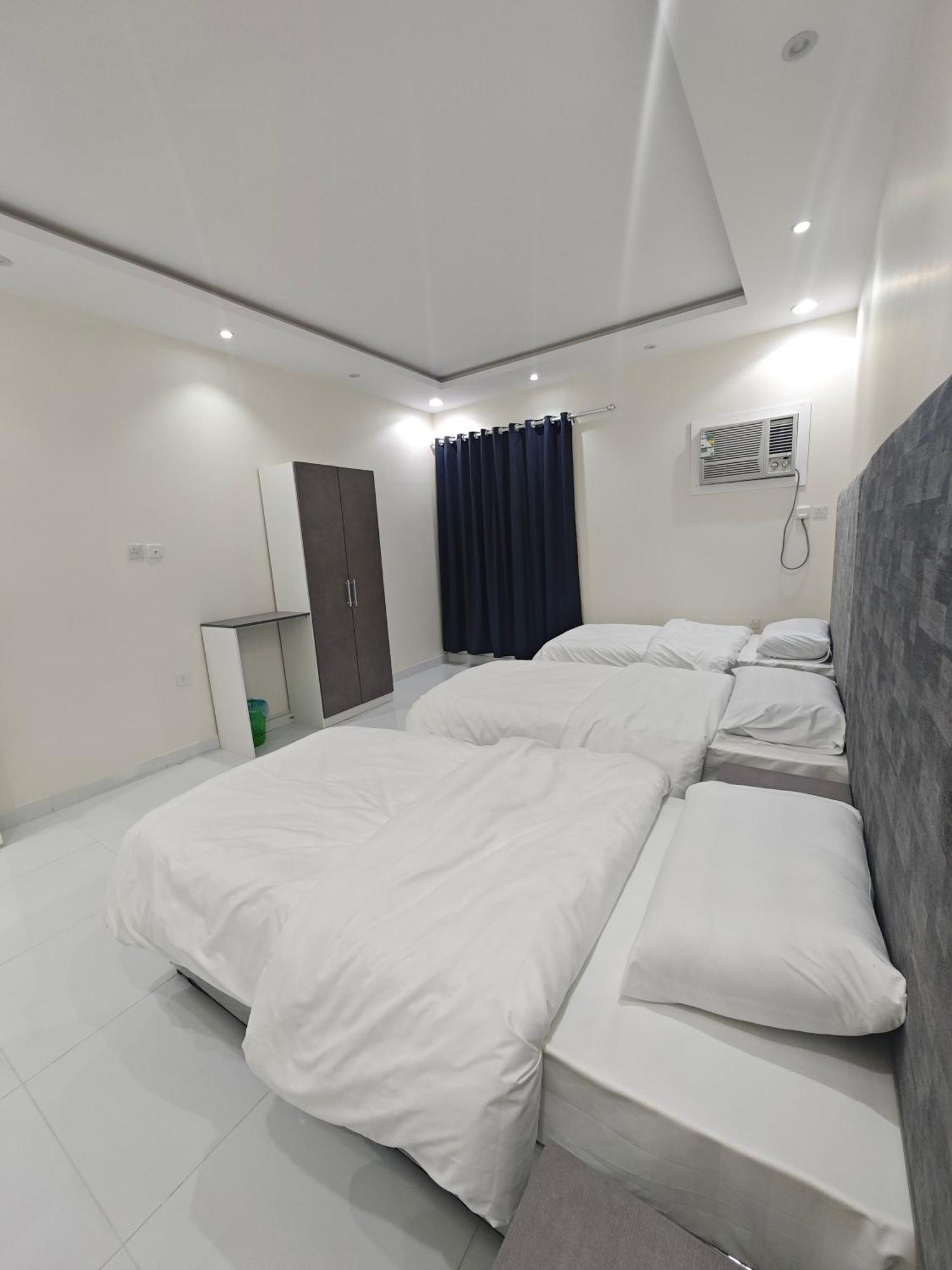 Yaqoot Al Madina Suites Al Awali Luaran gambar
